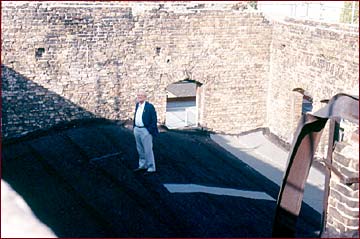 1989: Ein Notdach nach 44 Jahren Dauerprovisorium